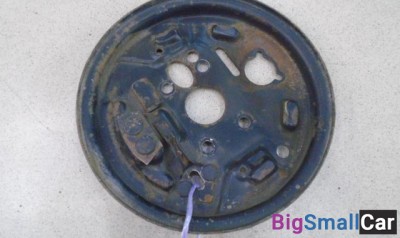 Пыльник тормозного диска задний правый от Nissan Cube Z10 1998-2002 - купить Уфе