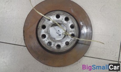 Диск тормозной передний от Volkswagen Golf 6 2008-2013 - купить Уфе