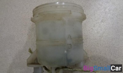 Бачок главного тормозного цилиндра от Mitsubishi Pajero, Montero 2 1991-2004 - купить Уфе