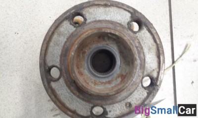 Ступица передняя от Volvo XC70 2000-2007