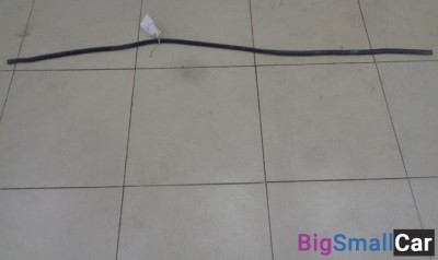 Уплотнитель двери задней левой от Infiniti QX56 JA60 2004-2009