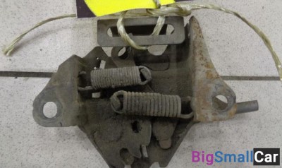 Замок капота от Kia Sportage 1993-2006