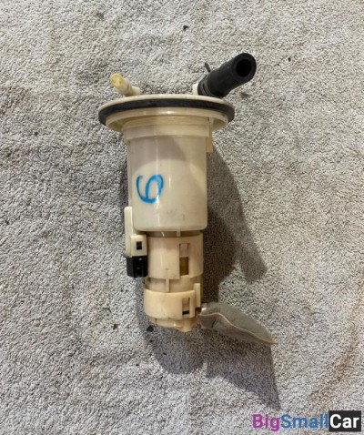 Насос топливный Toyota Passo 1KR - купить Уфе