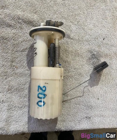 Насос топливный Митсубиси Миника Mitsubishi Minica - купить Уфе