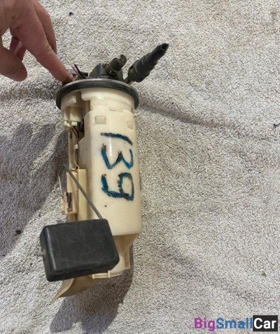 Насос топливный Судзуки Альто рш Suzuki alto RH - купить Уфе