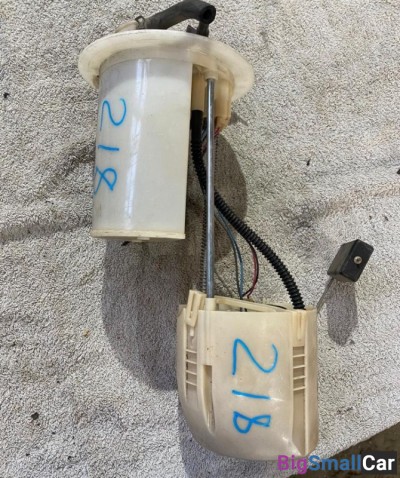 Насос топливный Toyota vitz 90 - купить Уфе