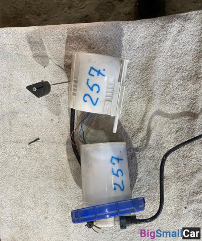 Насос топливный Toyota Auris 1.8 - купить Уфе