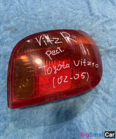 Фонарь задний правый Toyota Vitz (10) restyling - купить Уфе