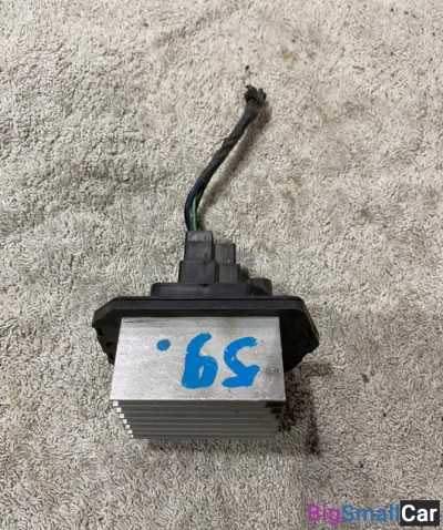 Резистор печки Mitsubishi Colt Z25 - купить Уфе