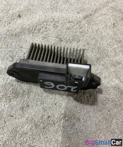 Резистор печки Mazda 3 - купить Уфе