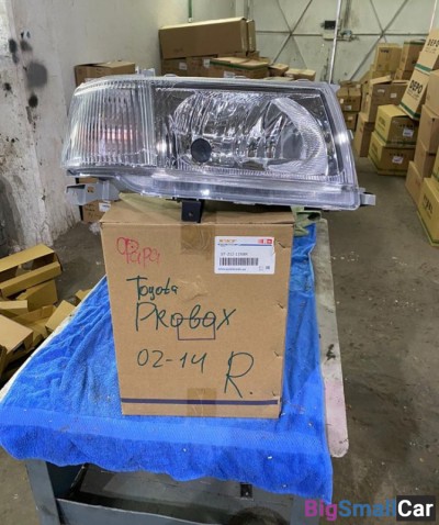 Фара правая Тойота Пробокс Toyota Probox - купить Уфе