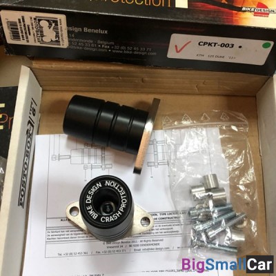 Слайдеры CRASH-PROTECTION KTM 125 DUKE 11-13 CPKT-003-B - купить Уфе