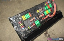 Блок предохранителей перед. (61 Общее э/оборудование автомобиля) 61149252815 - купить Уфе