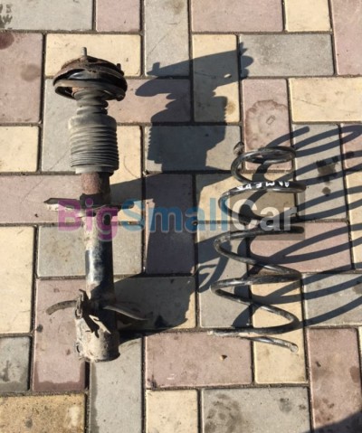 Амортизатор левый nissan almera н 16 Амортизатор левый nissan almera н 16