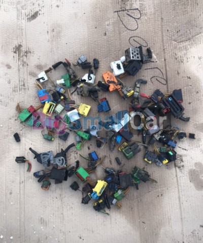 Разъем Peugeot 206 1.4 Разъем Peugeot 206 1.4