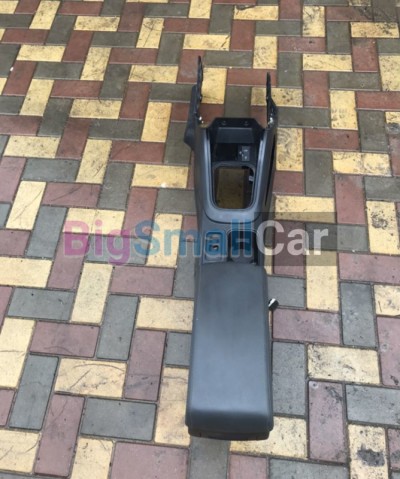 Подлокотник chery bonus 3 Подлокотник chery bonus 3
